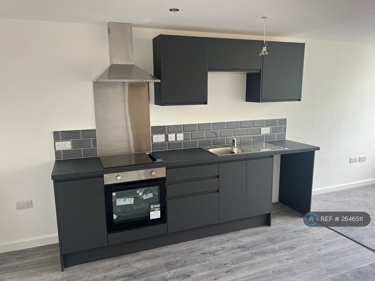 1 bedroom flat in Carolgate, Retford, DN22 (1 bed) (#2646511)