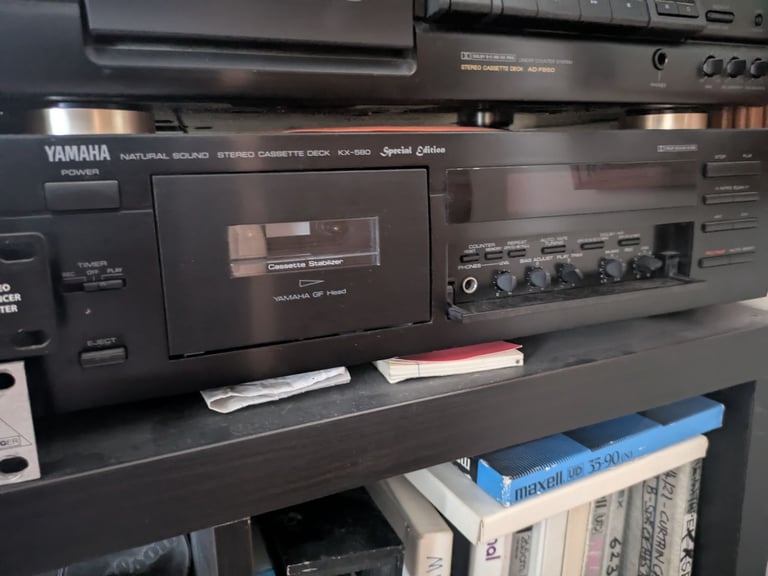 Yamaha kx580.cassette deck ,hifi separate