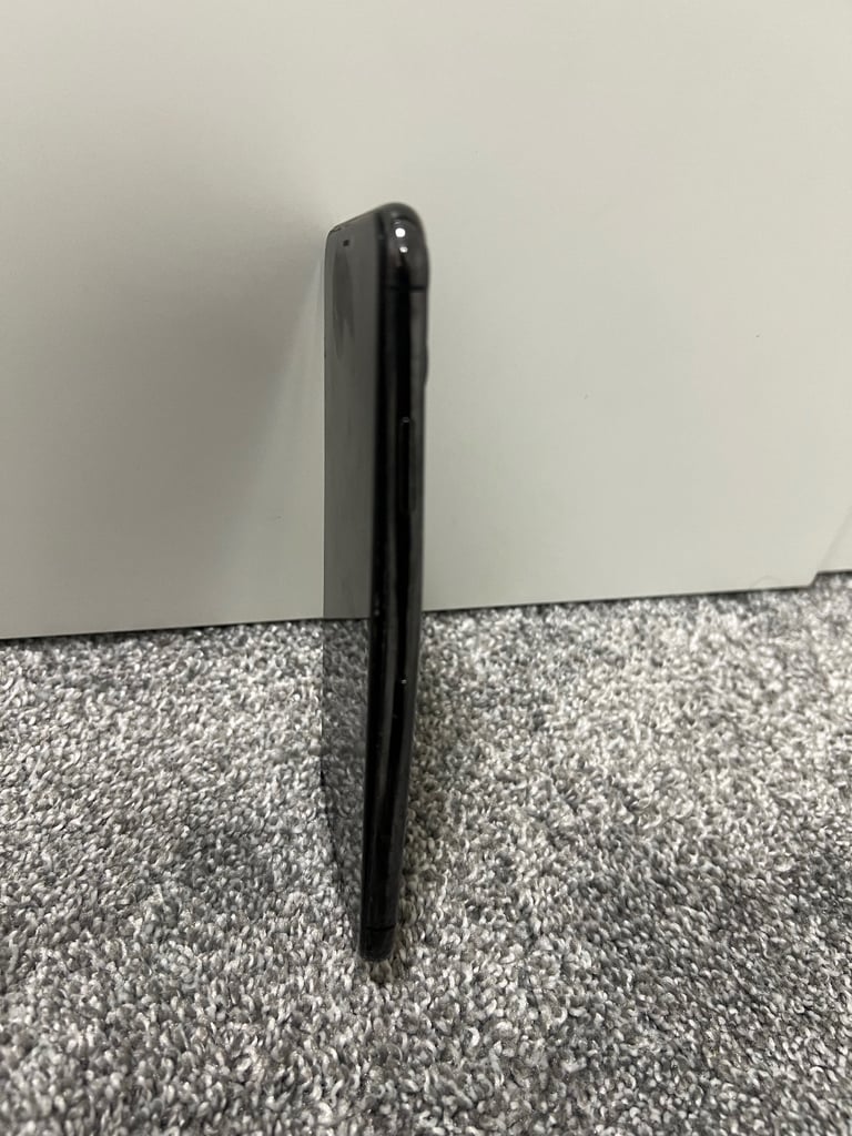 iPhone 11 Pro Max 256gb is 