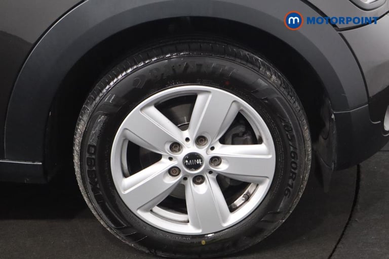 2016 MINI Countryman 1.6 Cooper 5dr HATCHBACK PETROL Manual