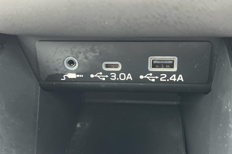 Subaru Outback 2.5i Field Estate 5dr Petrol Lineartronic 4wd Euro 6 s/s 169 Ps