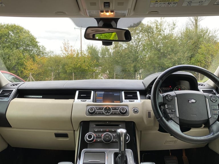 2011 Land Rover Range Rover Sport 3.0 TDV6 Range Rover Sport Autobiography 4WD 5dr Estate Diesel ...