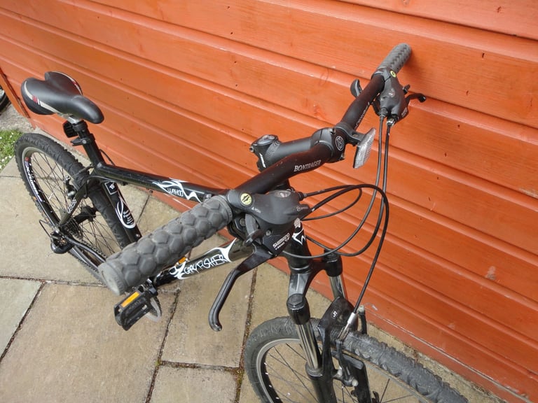 Gary Fisher trek, wahoo mountain bike, 19 inch lightweight frame, 26 inch wheels, 28 gears