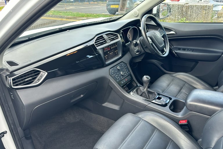 MG Gs 1.5 Tgi Exclusive Suv 5dr Petrol Manual Euro 6 s/s 160 Ps Petrol