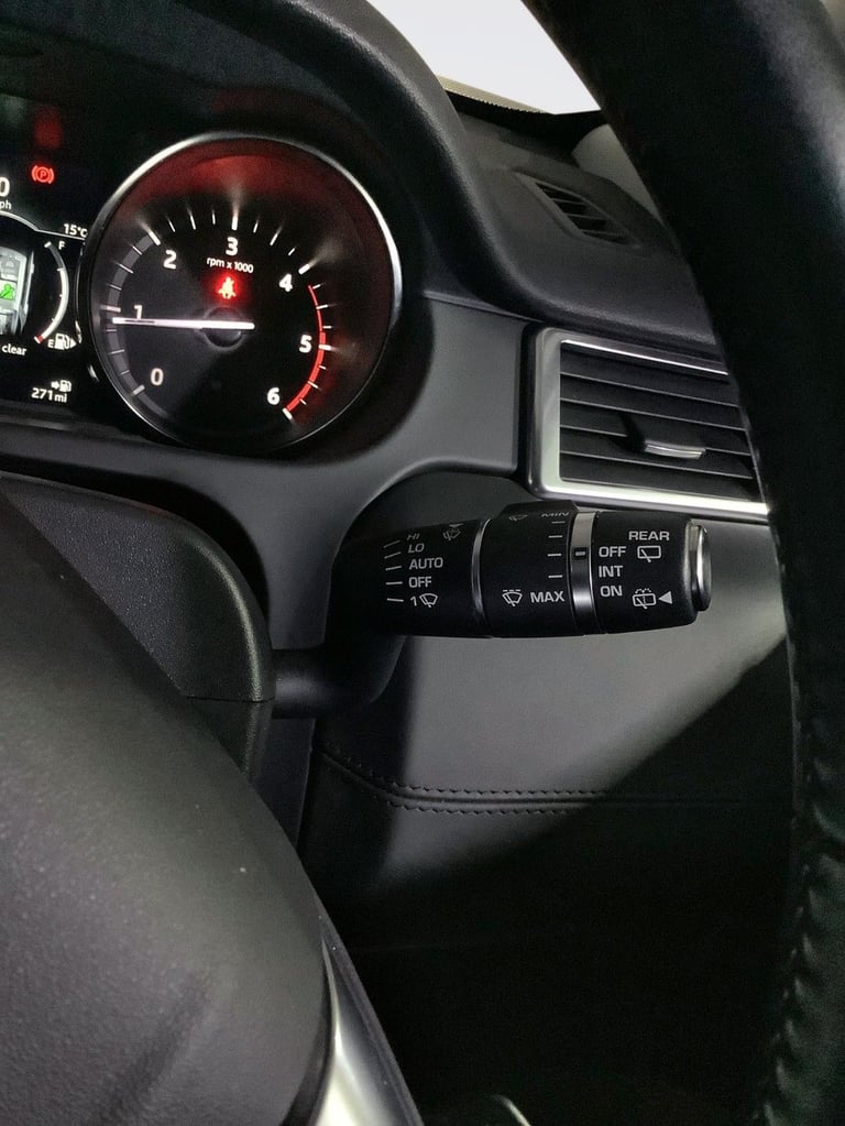 2018 Land Rover Discovery Sport 2.0 TD4 HSE Luxury SUV 5dr Diesel Auto 4WD Euro 6 (s/s) (180 ps) ...