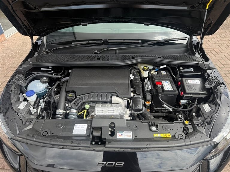 2025 Peugeot 208 1.2 PureTech Allure Hatchback 5dr Petrol Manual Euro 6 (s/s) (100 ps) Hatchback ...