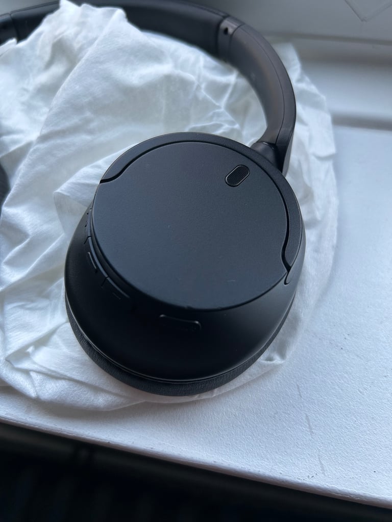 Sony WH-CH720N Wireless Noise Cancelling Bluetooth Headphones – Black 