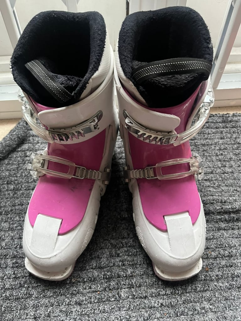 image for Roxa Kids adjustable ski boots - MP 22 to 25