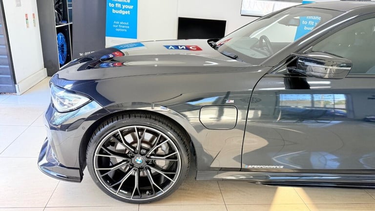 2020 BMW 3 Series 2.0 330e 12kWh M Sport Auto Euro 6 (s/s) 4dr Saloon PETROL/ELECTRIC Automatic