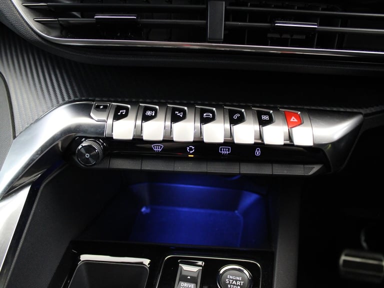 2024 Peugeot 3008 1.6 Hybrid 225 Allure 5dr e-EAT8 Crossover/SUV PETROL/ELECTRIC Automatic