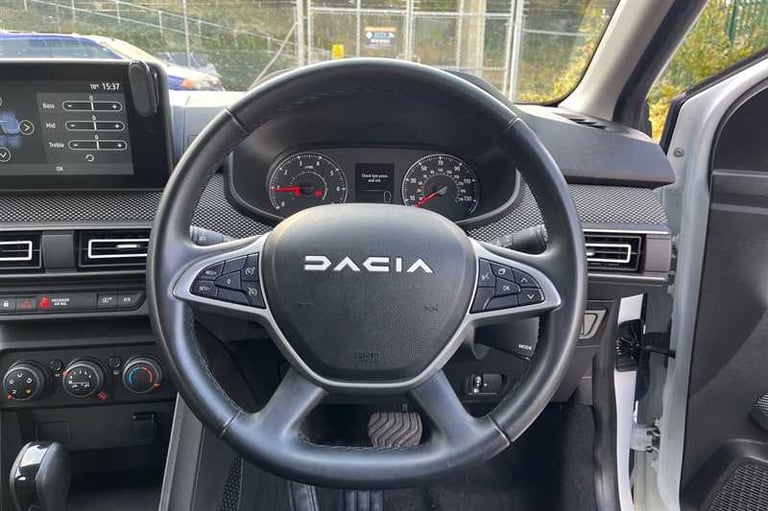 2023 Dacia Sandero 1.0i TCe (90 PS) Expression 5 Door Petrol Hatchback Automatic Hatchback Petrol...