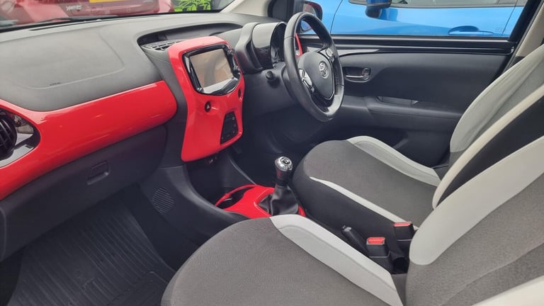 2014 Toyota AYGO 1.0 VVT-i x-clusiv Euro 5 5dr Euro 5 HATCHBACK Petrol Manual