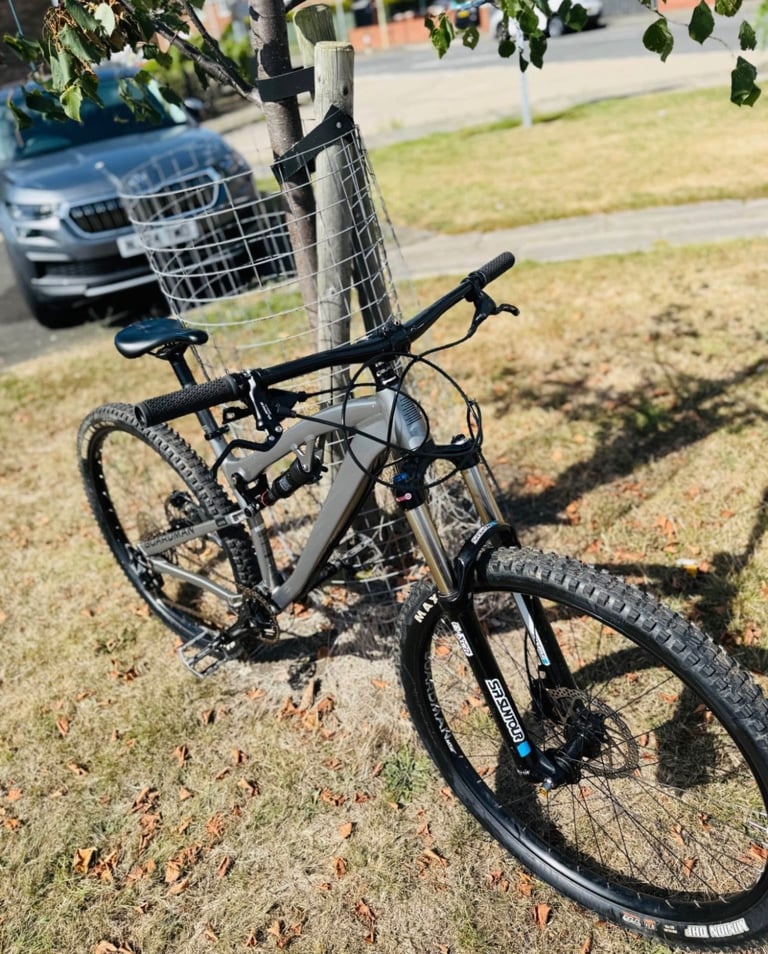 BOARDMAN MTR 8.6 FULL SUSPENSION MOUNTAIN BIKE !