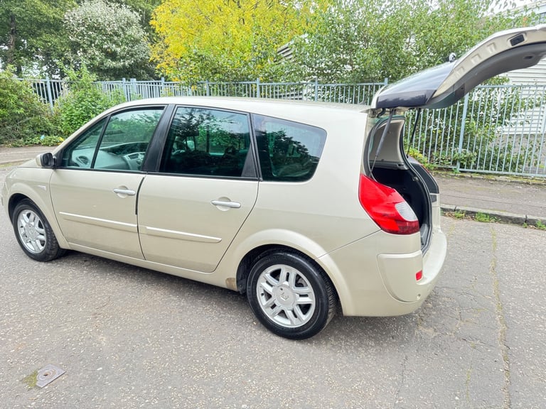 (AUTOMATIC- - PETROL ) RENAULT GRAND SCENIC MPV AUTO *MOT- OCT 2026 like  mazda 5