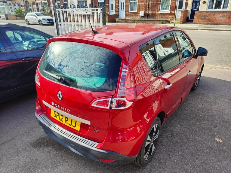 2012 Renault Scenic 1.6 dCi Dynamique TomTom Euro 5 (s/s) 5dr MPV Diesel Manual