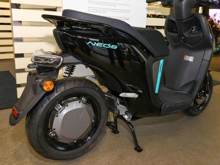 IN STOCK NOW! - NEW Yamaha NEO's Electric Scooter. (Black) £3,100 On The Road