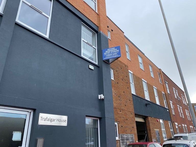 Workshop/Studio available for rent from early to mid October. 