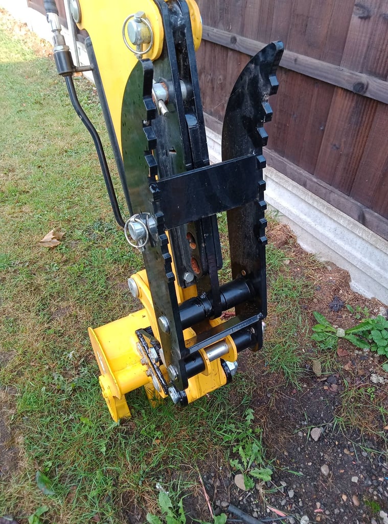 Digmaster one ton digger 