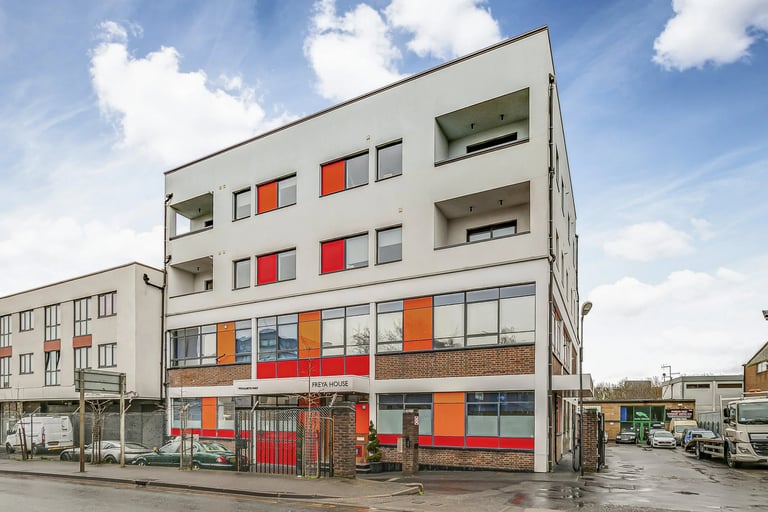 1 bedroom flat in Fourth Way, Wembley, HA9