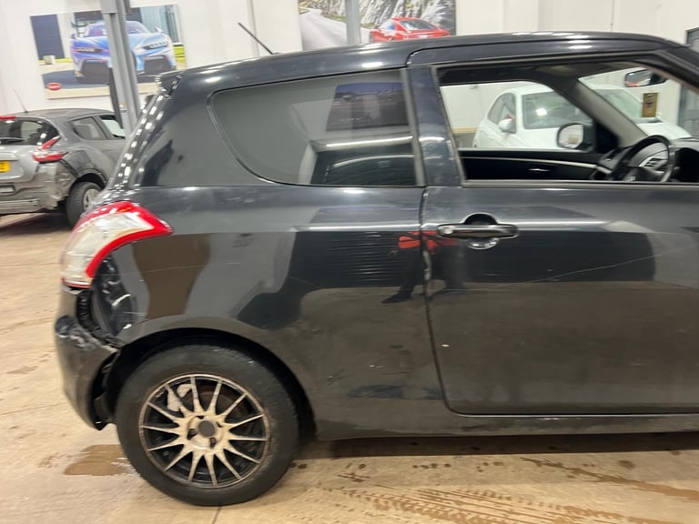 Suzuki, SWIFT, Hatchback, 2013, Manual, 1242 (cc), 3 doors
