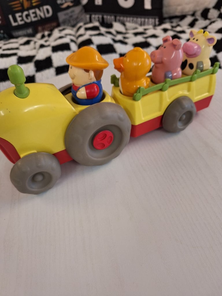 Playschool interactive sounding tracter & farm animals 