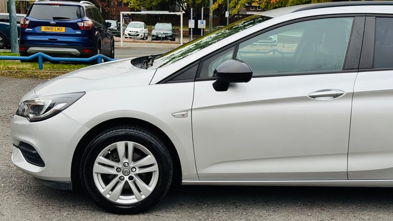 2022 Vauxhall Astra 1.2 Turbo Business Edition Nav Sports Tourer 5dr Petrol