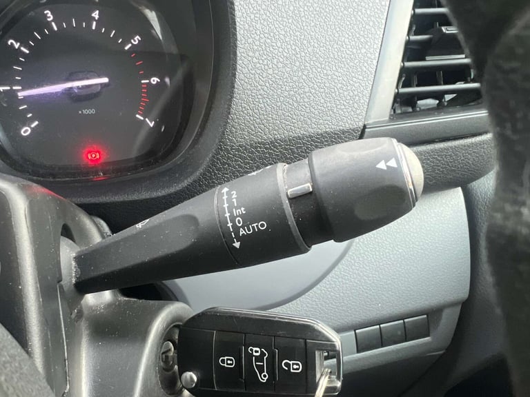 2020 Vauxhall Vivaro 1.5 Vivaro 2900 Sportive S/S Panel Van Diesel Manual