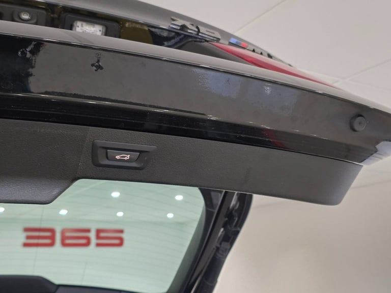 2018 18 BMW X6 3.0 M50D SUV 5DR DIESEL AUTO XDRIVE EURO 6 (S/S) (381 PS)