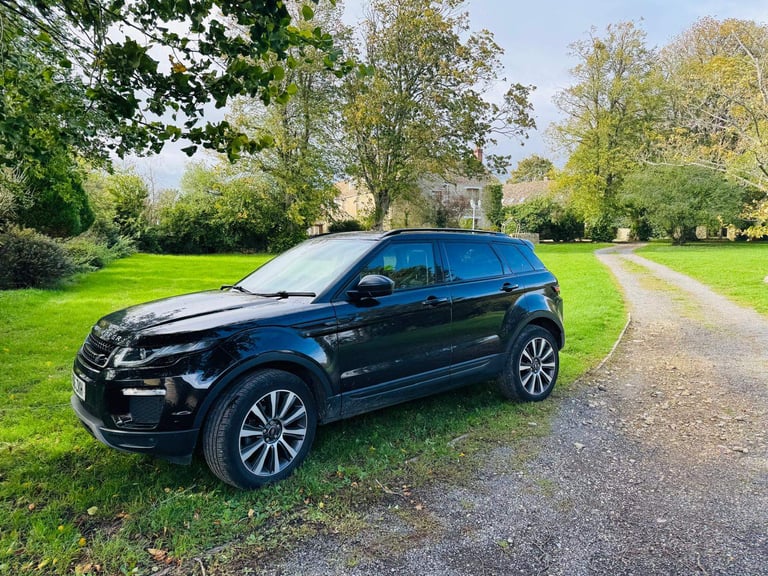 Range rover Evoque 2.0 diesel top spec lovely condition 