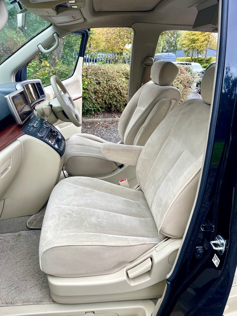 2016 Nissan Elgrand HIGHWAY STAR 3.5 V6 4WD PETROL MPV TWIN SUNROOF  MPV PETROL Automatic