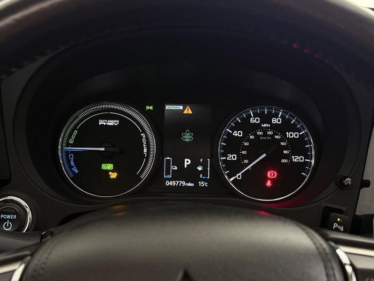 2016 Mitsubishi Outlander 2.0h 12kWh GX4h CVT 4WD Euro 6 (s/s) 5dr ESTATE PETROL/ELECTRIC Automatic