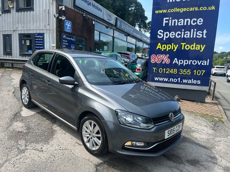 image for 2015 Volkswagen Polo 2015/15 1.0 BlueMotion Tech SE Hatchback 5dr Petrol Manual Euro 6 (s/s) (60 ...