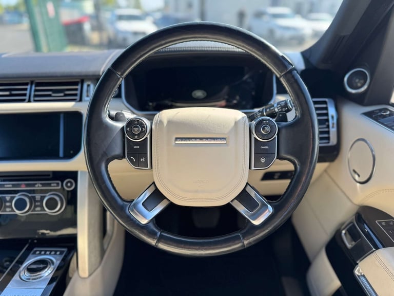 2014 Land Rover Range Rover 4.4 SDV8 Vogue 4dr Auto ESTATE DIESEL Automatic