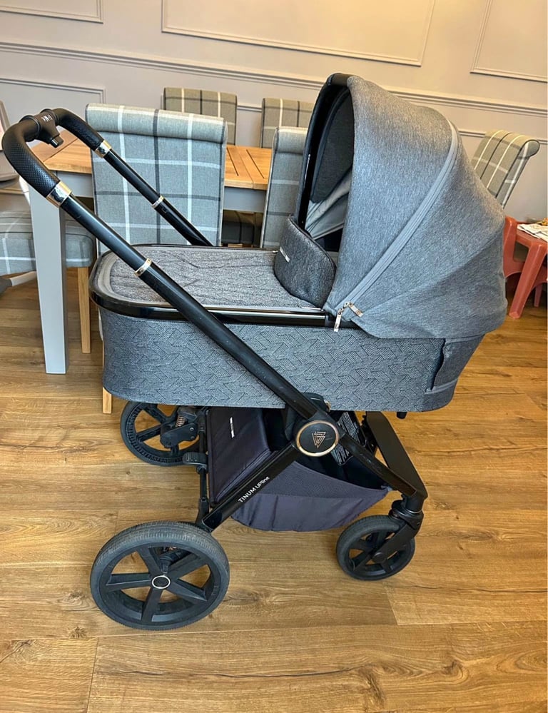 image for Venicci Tinum upline Grey Pram Set.