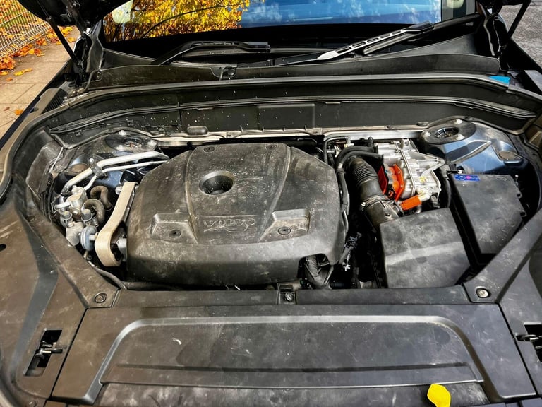2023 Volvo XC90 2.0h T8 Recharge 18.8kWh Plus Auto 4WD Euro 6 (s/s) 5dr ESTATE Petrol/Electric Hy...