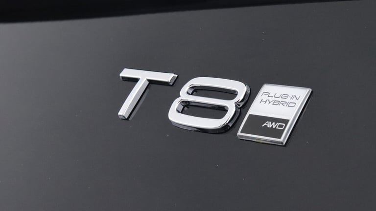 2025 Volvo XC90 T8 PHEV AWD Ultra, Dark, 7 Seats (Sunroof, Pilot Assist, Bowers &amp; Wilkins) ES...