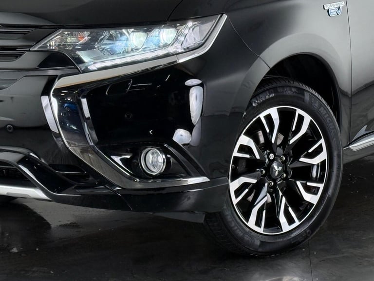 2016 Mitsubishi Outlander 2.0h 12kWh GX4h CVT 4WD Euro 6 (s/s) 5dr ESTATE PETROL/ELECTRIC Automatic