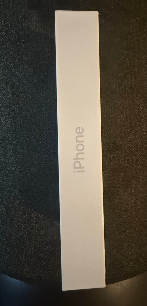 NEW Sealed iPhone 17 Pro Max 256GB Silver