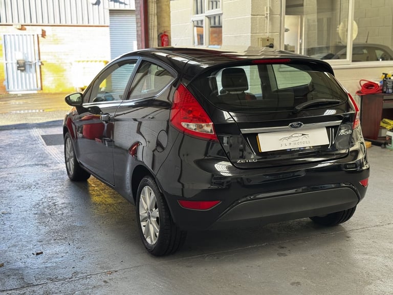 2009 Ford Fiesta 1.2L Zetec 82 Hatchback 3dr Petrol Manual Euro 4 (81 bhp) Hatchback Petrol Manual