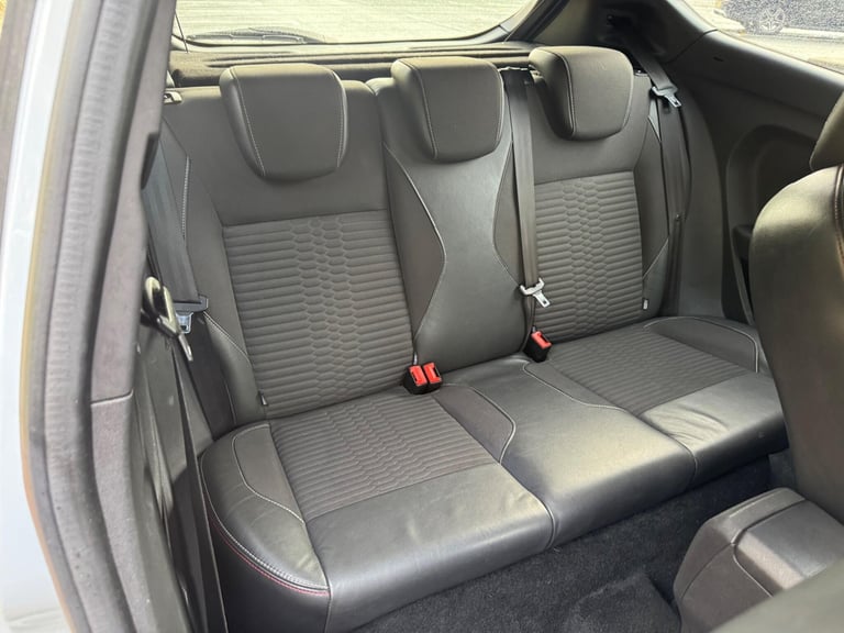 2016 Ford Fiesta 1.6T EcoBoost ST-200 Euro 6 3dr HATCHBACK Petrol Manual