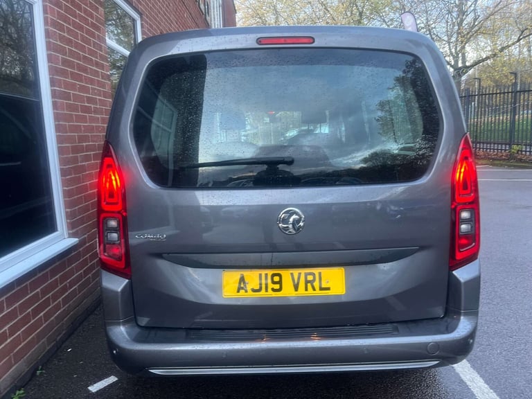 2019 Vauxhall Combo Life 1.2 Turbo Design XL 5dr MPV PETROL Manual