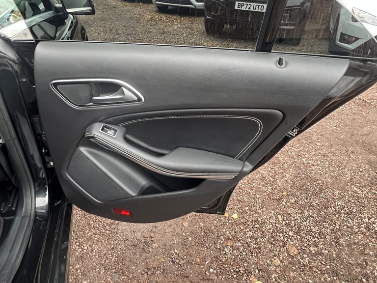 MERCEDES-BENZ CLA 2.1 CLA200 CDI Sport 2015