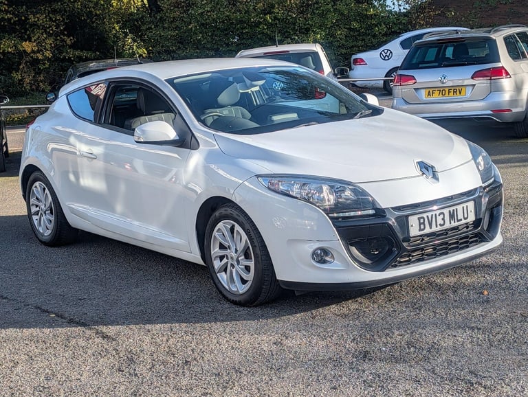 2013 Renault Megane 1.5 dCi Dynamique TomTom Euro 5 3dr COUPE Diesel Manual