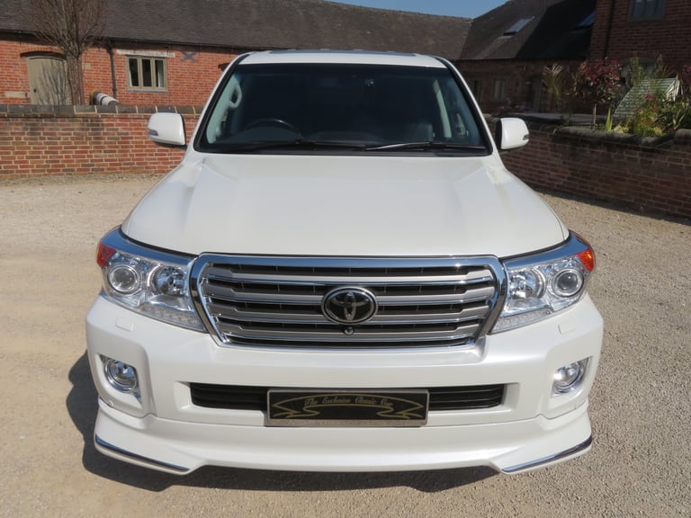 2015 Toyota Landcruiser ZX 4.6 V8  4x4 Petrol Automatic