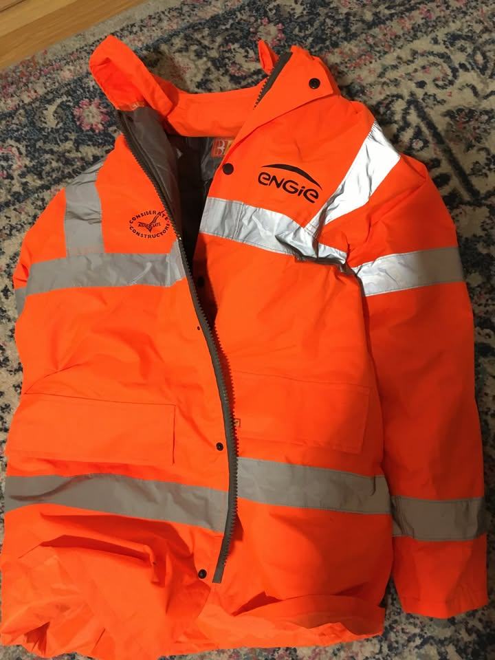 Hi-Vis Medium Orange Jacket Excellent and in good condition Waterproof Jacket with Foldable Hat