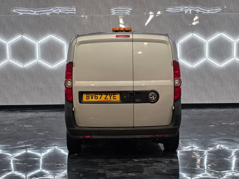 2017 Vauxhall Combo L1H1 2000 CDTI ECOFLEX S/S Panel Van Diesel Manual