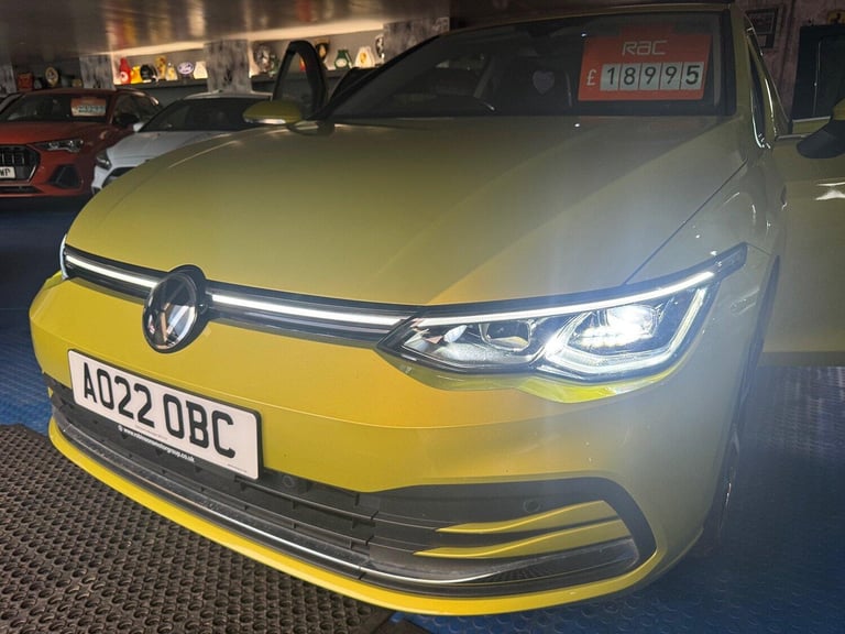 VOLKSWAGEN GOLF 1.5 eTSI MHEV Style Yellow Auto Petrol Hybrid 2022