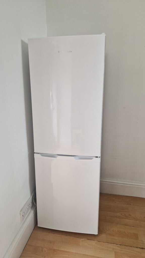 image for Russell Hobbs Medium Size 60/40 Fridge Freezer
