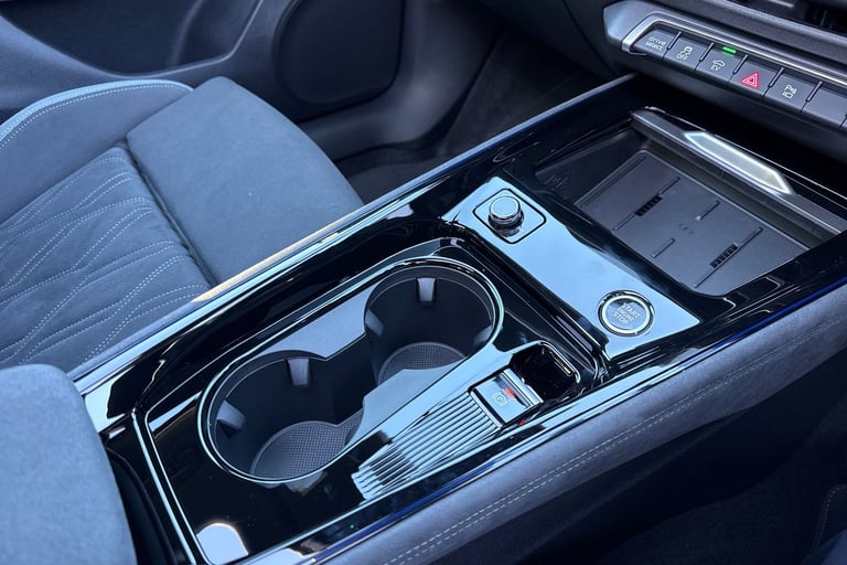 2025 Audi Q3 1.5 e-hybrid Launch Edition S Tronic Euro 6 (s/s) 5dr 26kWh SUV Automatic