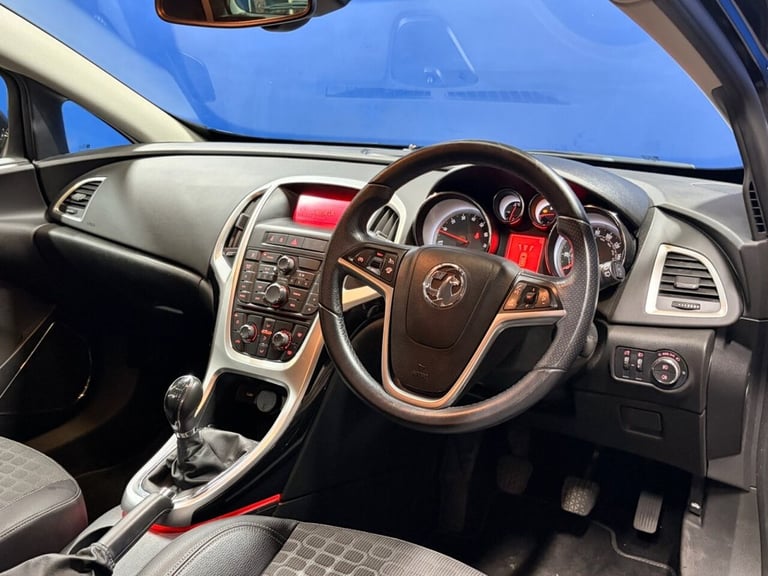 2014 Vauxhall Astra GTC 1.4T 16V SRi 3dr HATCHBACK PETROL Manual